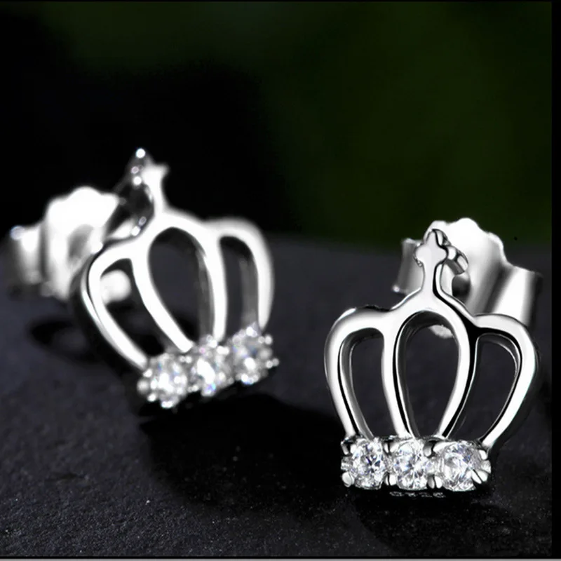 Wholesale 925 sterling silver fashion shiny crystal crown ladies stud earrings jewelry female Anti allergy birthday gift cheap
Wholesale 925 sterling silver fashion shiny crystal crown ladies stud earrings jewelry female Anti allergy birthday gift cheap