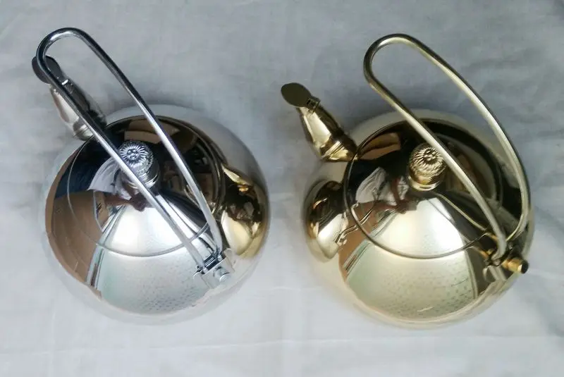 1L or 1.5L Stainless Steel Coffee Kettle Teapot Kettle Kitchen Gas Stove Kettle Golden/Silver
1L or 1.5L Stainless Steel Coffee Kettle Teapot Kettle Kitchen Gas Stove Kettle Golden/Silver