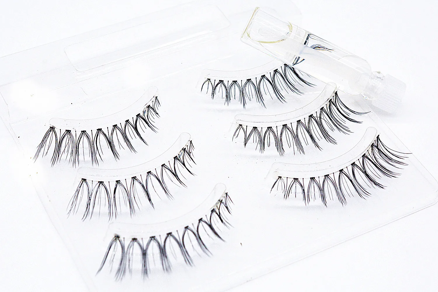 Hot Sale 3 Pairs Natural Transparent Stem False Eyelashes Eye-tailed Long Soft Comfortable Fake Eyelashes Extension Tool
Hot Sale 3 Pairs Natural Transparent Stem False Eyelashes Eye-tailed Long Soft Comfortable Fake Eyelashes Extension Tool