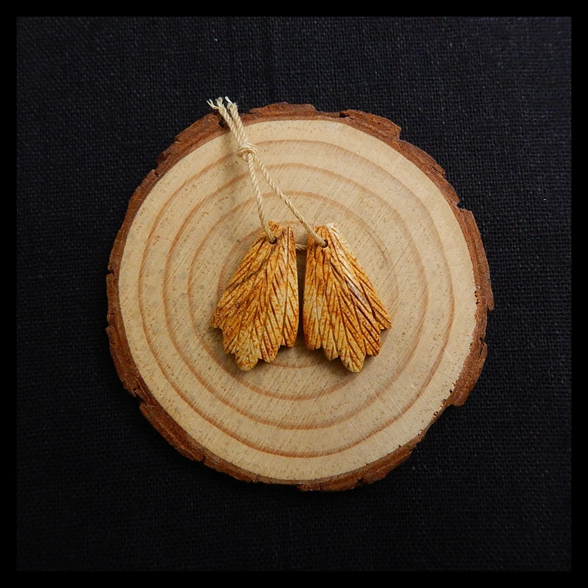 Серьги из натуральной яшмы, резные, перья, драгоценный камень, подарок ручной работы, 26x15x4 мм, 4,6 г
Серьги из натуральной яшмы, резные, перья, драгоценный камень, подарок ручной работы, 26x15x4 мм, 4,6 г