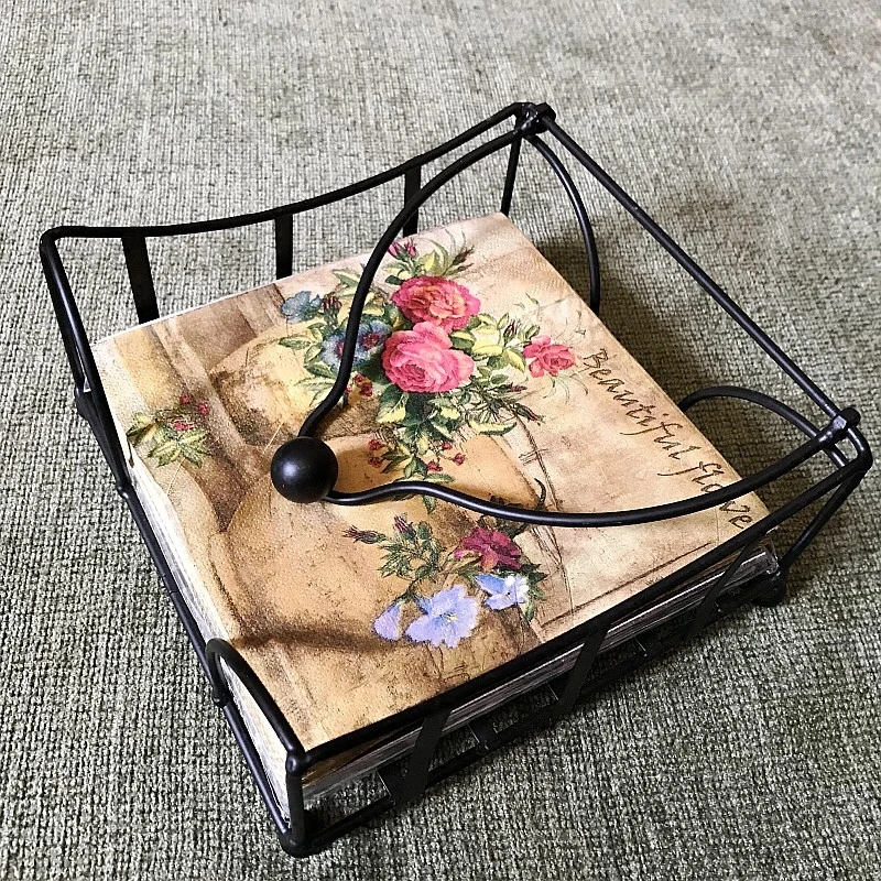 European Vintage Tissue Box Cute Napkin Box Metal Tissue Holder Retro Facial Tissue Box Restaurant Tissue Paper Tray
European Vintage Tissue Box Cute Napkin Box Metal Tissue Holder Retro Facial Tissue Box Restaurant Tissue Paper Tray