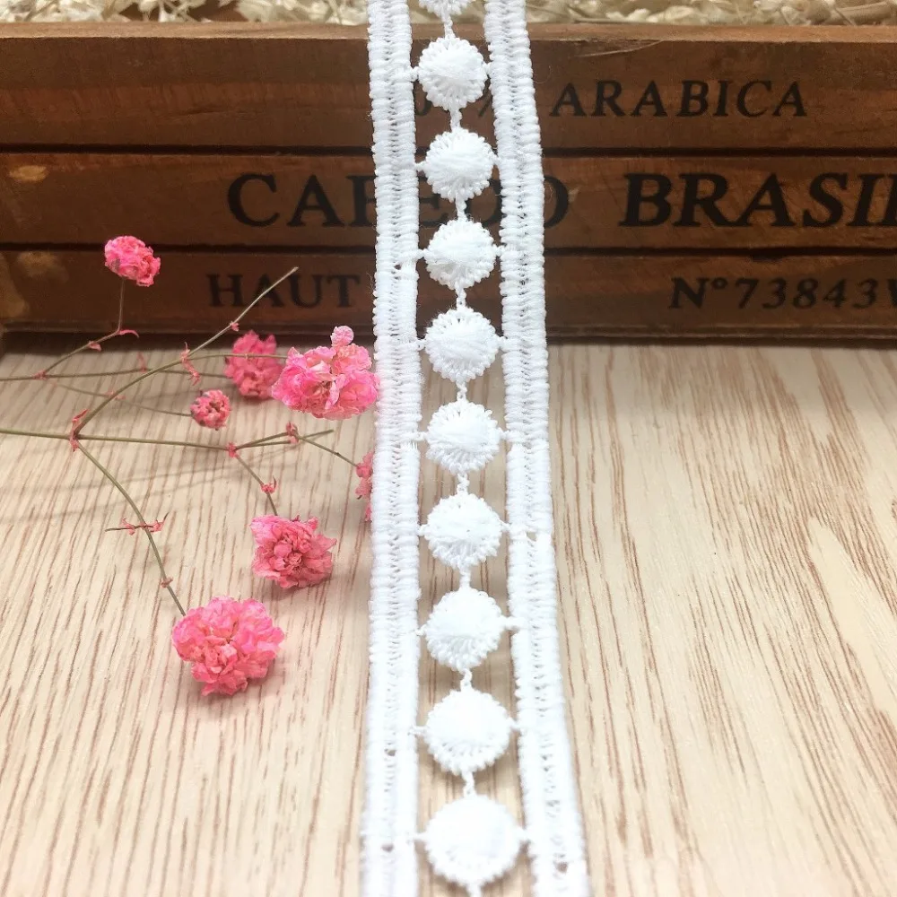 30Yards Milk Silk Embroidered Lace Trim Neckline Fabric Lace Ribbon Wedding Dress Collar Lace For Sewing Supplies Crafts
30Yards Milk Silk Embroidered Lace Trim Neckline Fabric Lace Ribbon Wedding Dress Collar Lace For Sewing Supplies Crafts