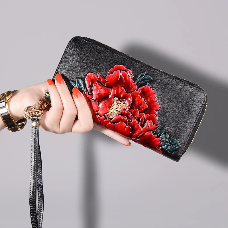 Fresh 3D Flower Carving Women Genuine Leather Long Wallet Zipper Multifunctional Female Wallet Leather Luxury Evening Cluth Bags
Fresh 3D Flower Carving Women Genuine Leather Long Wallet Zipper Multifunctional Female Wallet Leather Luxury Evening Cluth Bags