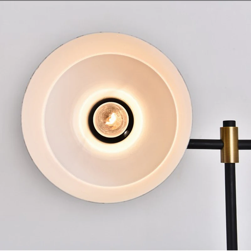 American Study Table Lamp Retro Adjustable Iron Bedroom Light Brass Color Cafe Bar Decoration Light
American Study Table Lamp Retro Adjustable Iron Bedroom Light Brass Color Cafe Bar Decoration Light
