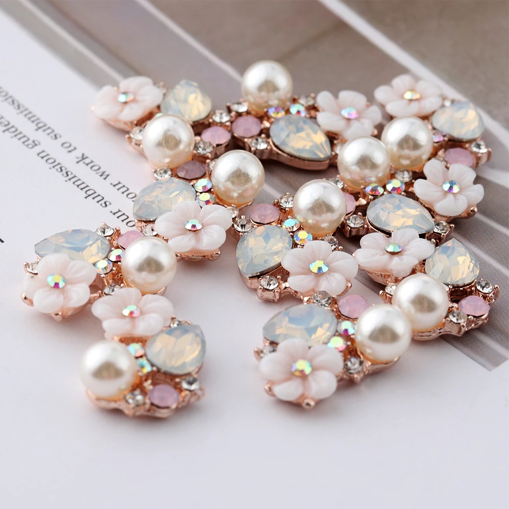 10PCS Flower Rhinestone Buttons For Wedding Decoration Vintage Buttons Apparel Sewing Pearl Hairpin DIY Jewelry Craft
10PCS Flower Rhinestone Buttons For Wedding Decoration Vintage Buttons Apparel Sewing Pearl Hairpin DIY Jewelry Craft