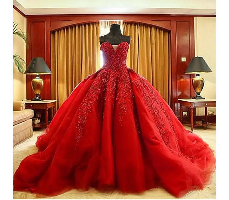 Hot Sale Ball Gown Red Cathedral Train Wedding Dresses Lace Appliques Bridal Dresses with Beads
Hot Sale Ball Gown Red Cathedral Train Wedding Dresses Lace Appliques Bridal Dresses with Beads