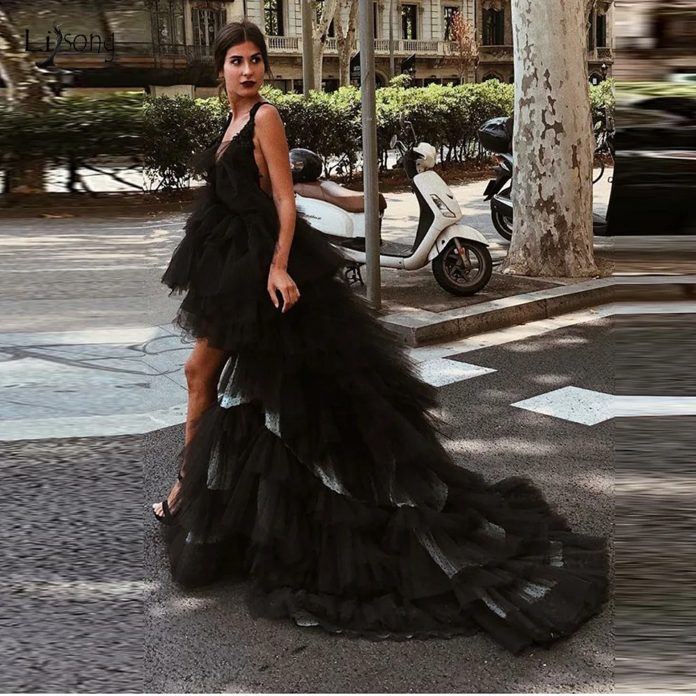 Fashion Sexy Black Tulle Hight Low Prom Dresses Backless 2019 Tiered Ruffles Prom Gowns Deep V-neck Photoshoot Formal Dress
Fashion Sexy Black Tulle Hight Low Prom Dresses Backless 2019 Tiered Ruffles Prom Gowns Deep V-neck Photoshoot Formal Dress