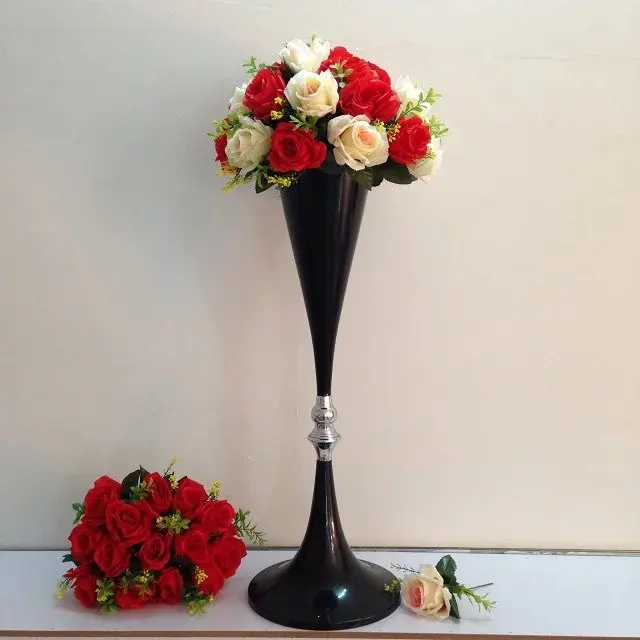 70 cm Tall Wedding Black Flower Vase Metal Trumpet Vase Centerpiece Wedding Reception Table Decorations
70 cm Tall Wedding Black Flower Vase Metal Trumpet Vase Centerpiece Wedding Reception Table Decorations