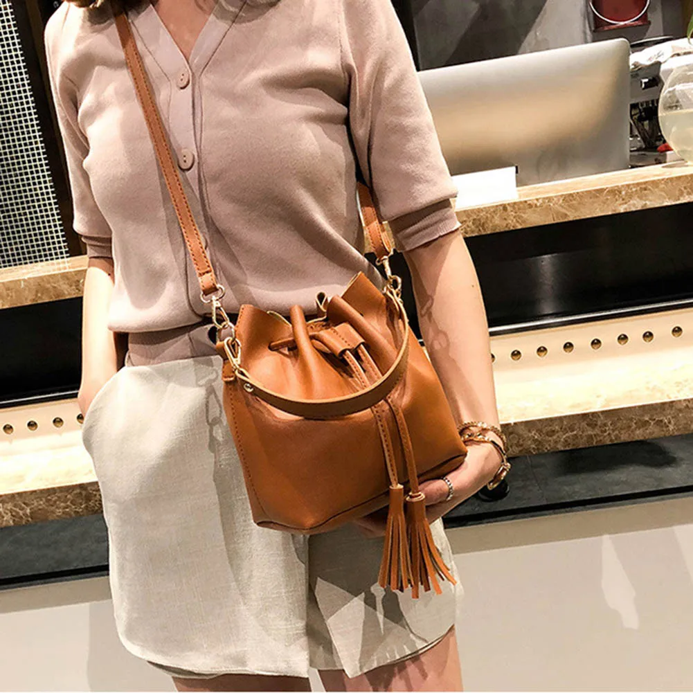 Hot Selling Women Bucket Bag Handbag Tassel Drawstring Small Messenger PU Leather Crossbody Bags -B5
Hot Selling Women Bucket Bag Handbag Tassel Drawstring Small Messenger PU Leather Crossbody Bags -B5