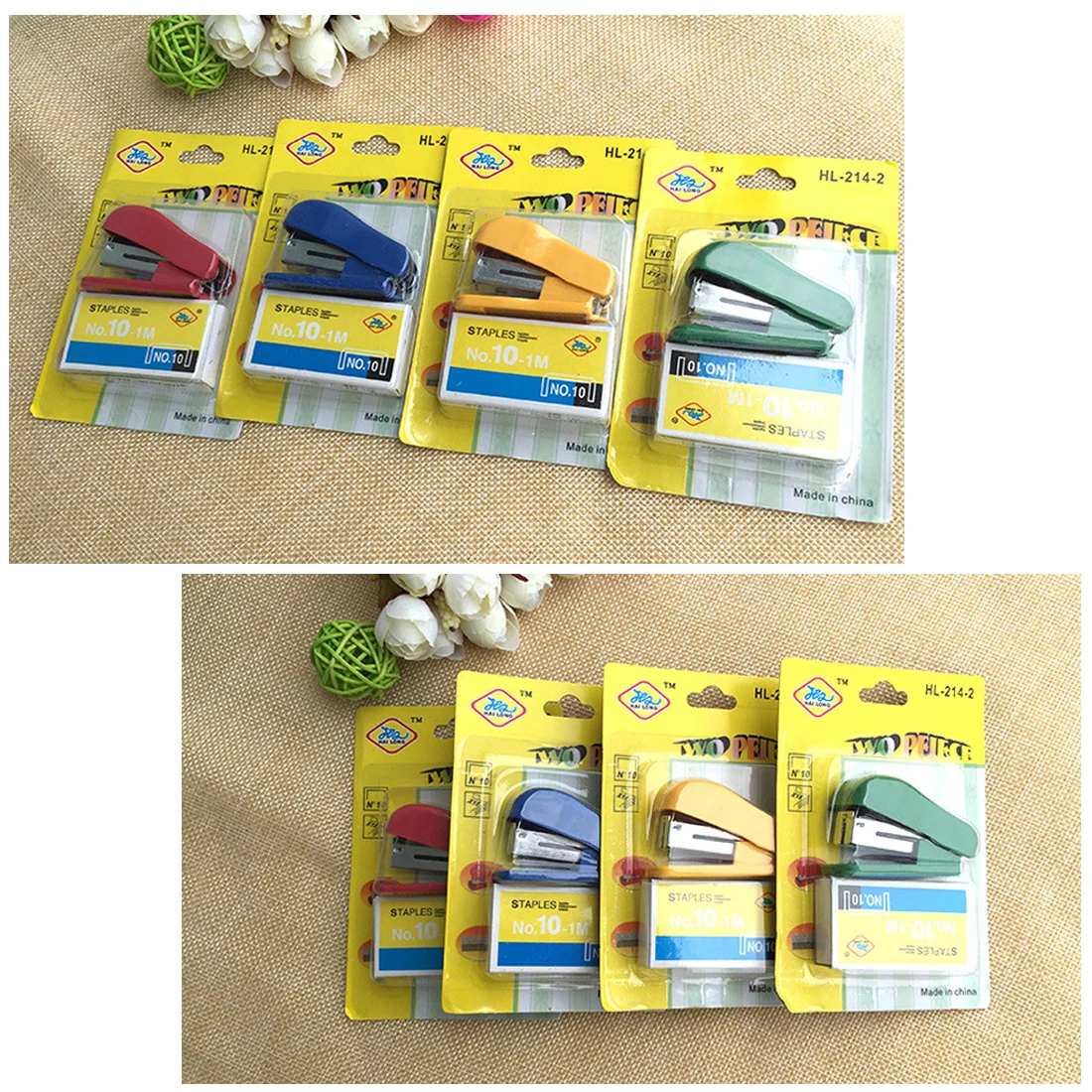 FangNymph Useful Portable Kawaii Super Mini Small Stapler Mini Stapler Staples Set Office Binding Stationery Random color
FangNymph Useful Portable Kawaii Super Mini Small Stapler Mini Stapler Staples Set Office Binding Stationery Random color
