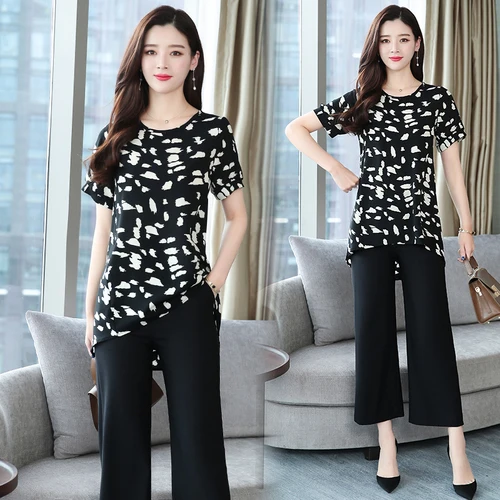 Plus Size 2 Piece Set Women Clothes 2019 Floral Print Top&pants Set Retro Ensemble Femme Deux Pieces Women's Summer Suit
Plus Size 2 Piece Set Women Clothes 2019 Floral Print Top&pants Set Retro Ensemble Femme Deux Pieces Women's Summer Suit