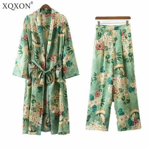 Ladies Set Fashion Holiday Style Casual Flower Pattern Print Kimono Loose Pajama Jacket + Trousers Two piece Set
Ladies Set Fashion Holiday Style Casual Flower Pattern Print Kimono Loose Pajama Jacket + Trousers Two piece Set