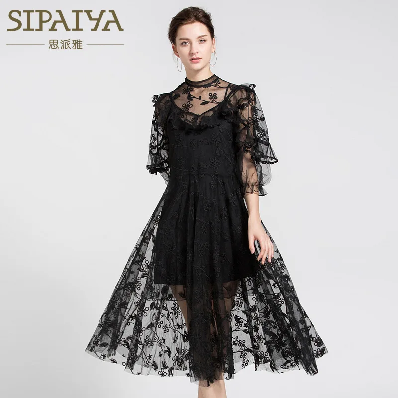 New European American bubble sleeve ladies' perspective princess dress long high waist embroidered lace dress.
New European American bubble sleeve ladies' perspective princess dress long high waist embroidered lace dress.