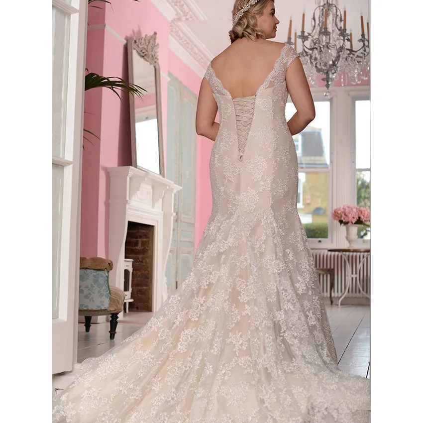Jiayigong Plus Size Wedding Dresses Lace Vestidos de Novia Scoop Neck Sleeveless Backless Bridal Gowns Robe De Mariage
Jiayigong Plus Size Wedding Dresses Lace Vestidos de Novia Scoop Neck Sleeveless Backless Bridal Gowns Robe De Mariage