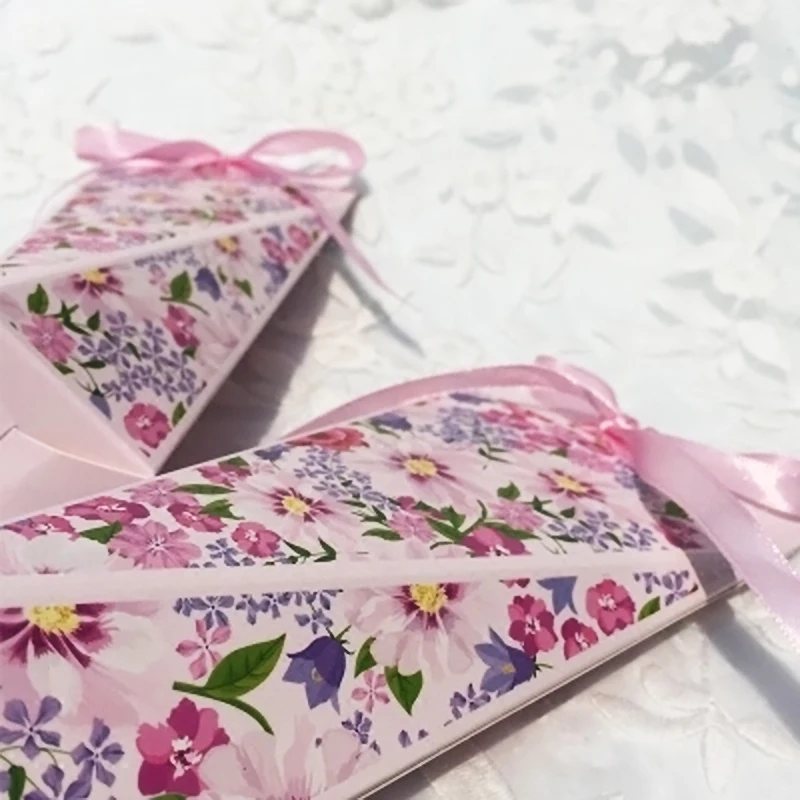 Free 50pcs a lot European long ribbon cigarette Wedding Baby Shower Birthday Guests Favors Event party Candy sweet Gift Boxes
Free 50pcs a lot European long ribbon cigarette Wedding Baby Shower Birthday Guests Favors Event party Candy sweet Gift Boxes