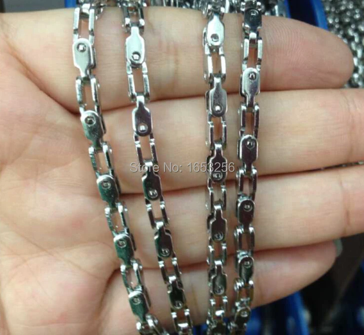 in bulk 5 meters Stainless Steel Fashion Motorcycle Bike Chain Jewelry Finding / Marking Wholesale Chain brand New
in bulk 5 meters Stainless Steel Fashion Motorcycle Bike Chain Jewelry Finding / Marking Wholesale Chain brand New