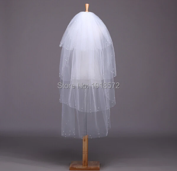 New Elegant Wedding Veil With Beaded 4 Layers White/Ivory Wedding Accessories Wedding Dress Stock Bridal Veils With Comb
New Elegant Wedding Veil With Beaded 4 Layers White/Ivory Wedding Accessories Wedding Dress Stock Bridal Veils With Comb