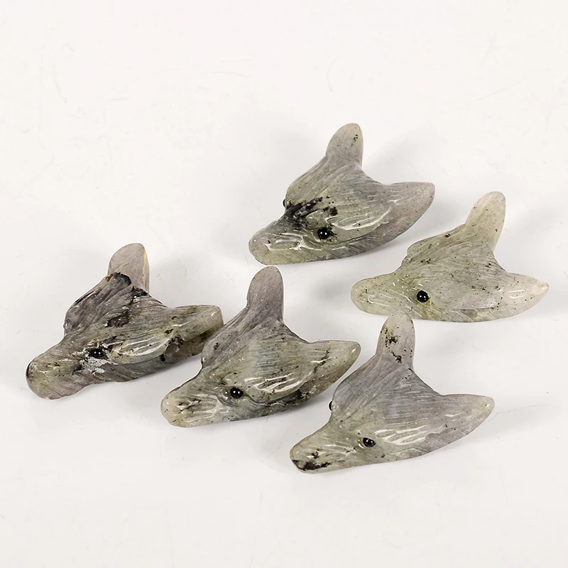 Gemstone Natural labradorite Wolf head figurines craved craft mini animals status for Home Decoration healing mineral crystals
Gemstone Natural labradorite Wolf head figurines craved craft mini animals status for Home Decoration healing mineral crystals