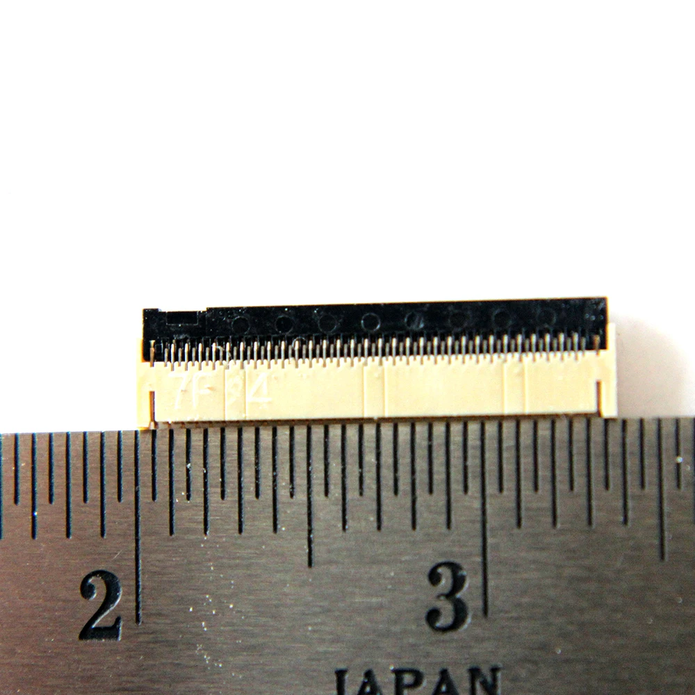 LCD FPC Screen Connector For Motorola Moto Z3 play XT1929 on motherboard