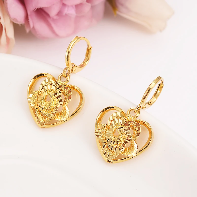 Bangruigold rose Heart Earring For Girls/Ladies Birthday Gift Trendy Gold Color Engagement /Wedding Bands Promise Earring
Bangruigold rose Heart Earring For Girls/Ladies Birthday Gift Trendy Gold Color Engagement /Wedding Bands Promise Earring
