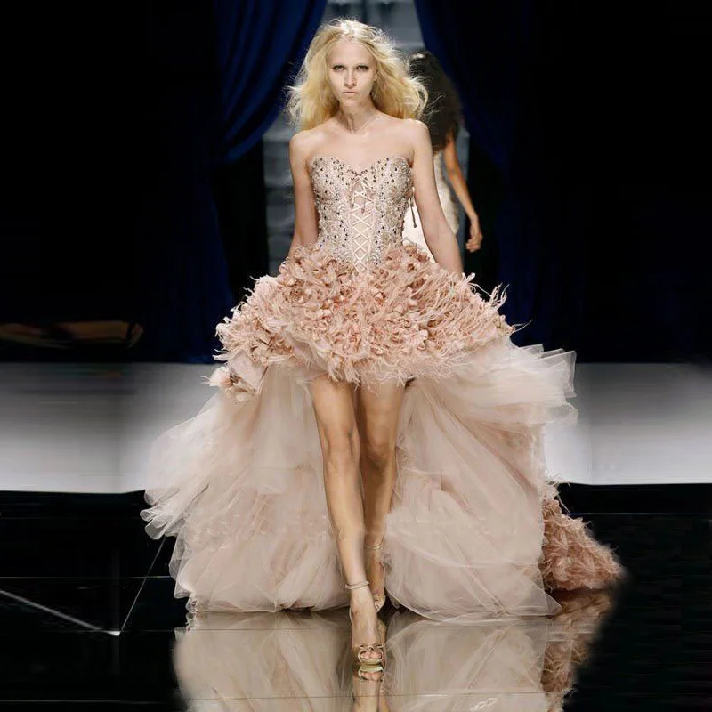 Unique Fully Ostrich Feather Prom Gowns Super Luxury Long Tail Pink Chic Cocktail Gowns Short Front Long Back Party Dress
Unique Fully Ostrich Feather Prom Gowns Super Luxury Long Tail Pink Chic Cocktail Gowns Short Front Long Back Party Dress