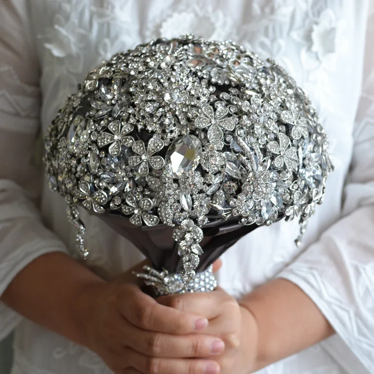2018 8" Silver Gray Brooch Bouquet Bridal Brides Crystal Bling Boquet Luxury Unique Bouquet
2018 8" Silver Gray Brooch Bouquet Bridal Brides Crystal Bling Boquet Luxury Unique Bouquet