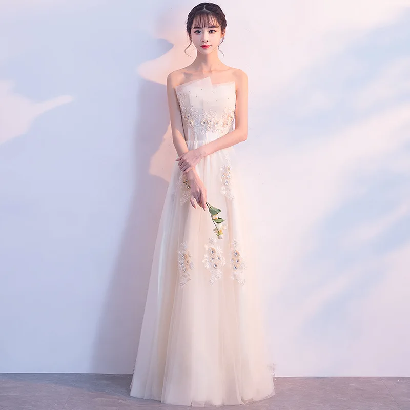 Champagne Chinese Oriental Off Shoulder Wedding Women Sexy Long Cheongsam Evening Dress Elegant Princess Dresses Modern Qipao
Champagne Chinese Oriental Off Shoulder Wedding Women Sexy Long Cheongsam Evening Dress Elegant Princess Dresses Modern Qipao