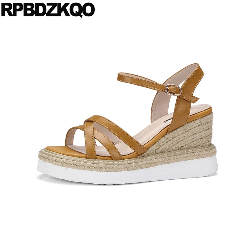 Pumps Strappy Shoes Soft Ankle Strap Espadrilles Genuine Leather Rope Women Wedge Platform Sandals High Heels Brown Slingback
Pumps Strappy Shoes Soft Ankle Strap Espadrilles Genuine Leather Rope Women Wedge Platform Sandals High Heels Brown Slingback