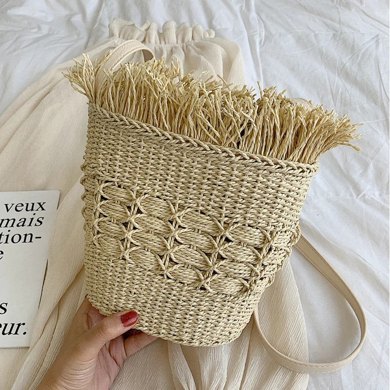 Summer Straw Beach Bag Women Drawstring Bucket Bag Simple Wild Handmade Woven Shoulder Bag Boho Retro Tassel Crossbody Bag Tote
Summer Straw Beach Bag Women Drawstring Bucket Bag Simple Wild Handmade Woven Shoulder Bag Boho Retro Tassel Crossbody Bag Tote