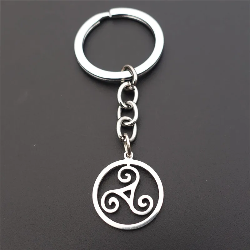 Teen Wolf Triskele Keychains Triskelion Allison Argent Stainless Steel Keyring Round Pendant Boyfriend Men Gift Hot Sell Jewelry
Teen Wolf Triskele Keychains Triskelion Allison Argent Stainless Steel Keyring Round Pendant Boyfriend Men Gift Hot Sell Jewelry