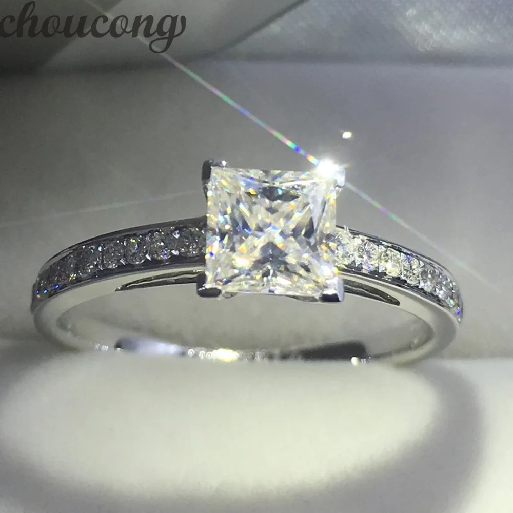 choucong Brand Women 925 sterling Silver ring Princess cut 1ct 5A Zircon Cz Engagement Wedding Band Rings For Women Gift
choucong Brand Women 925 sterling Silver ring Princess cut 1ct 5A Zircon Cz Engagement Wedding Band Rings For Women Gift