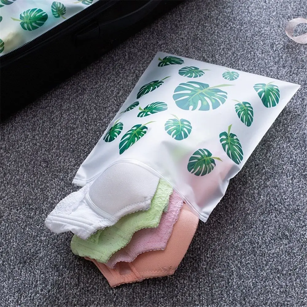 1pcs Waterproof Swimming Bags Travel Pouch Swimming Bag Transparent Ziplock Bag For Clothing Bras Shoes
1pcs Waterproof Swimming Bags Travel Pouch Swimming Bag Transparent Ziplock Bag For Clothing Bras Shoes