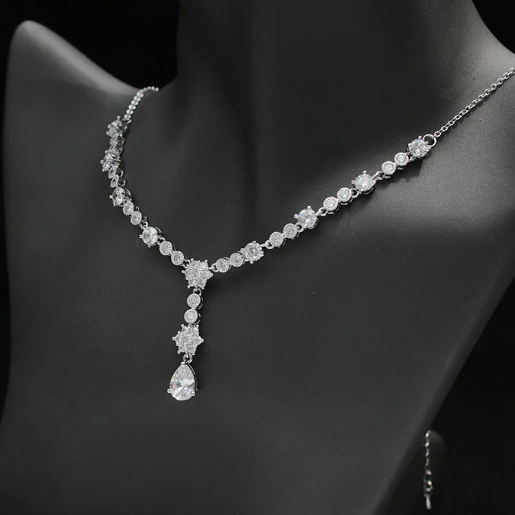 SLBRIDAL Copper Wedding Cubic Zircon Jewelry Set Bridal CZ Necklace Earring Set Banquet Party Jewelry Set Bridesmaids Jewelry
SLBRIDAL Copper Wedding Cubic Zircon Jewelry Set Bridal CZ Necklace Earring Set Banquet Party Jewelry Set Bridesmaids Jewelry