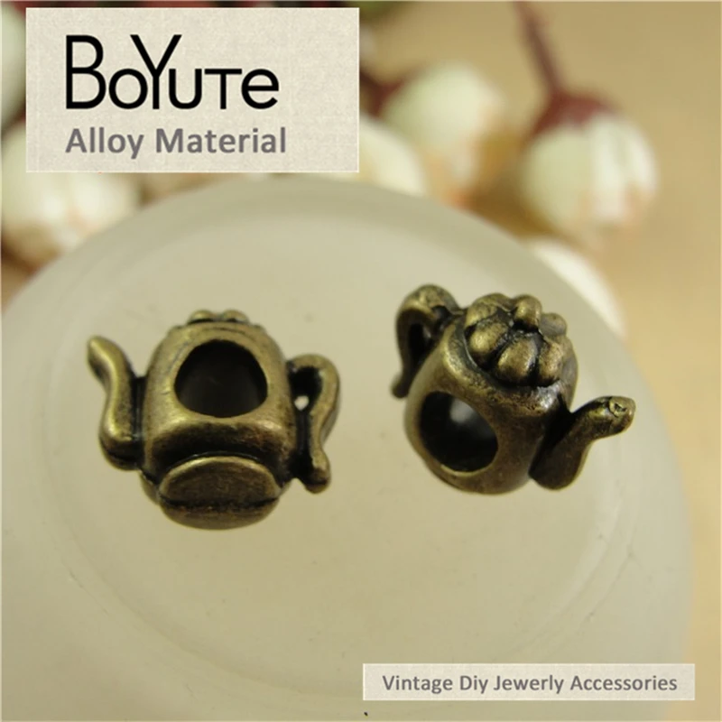 BoYuTe (60 Pieces/Lot) 14*13*12MM Zinc Alloy Teapot Charms Diy Beads Antique Bronze Plated Metal Beads for Jewelry Making
BoYuTe (60 Pieces/Lot) 14*13*12MM Zinc Alloy Teapot Charms Diy Beads Antique Bronze Plated Metal Beads for Jewelry Making
