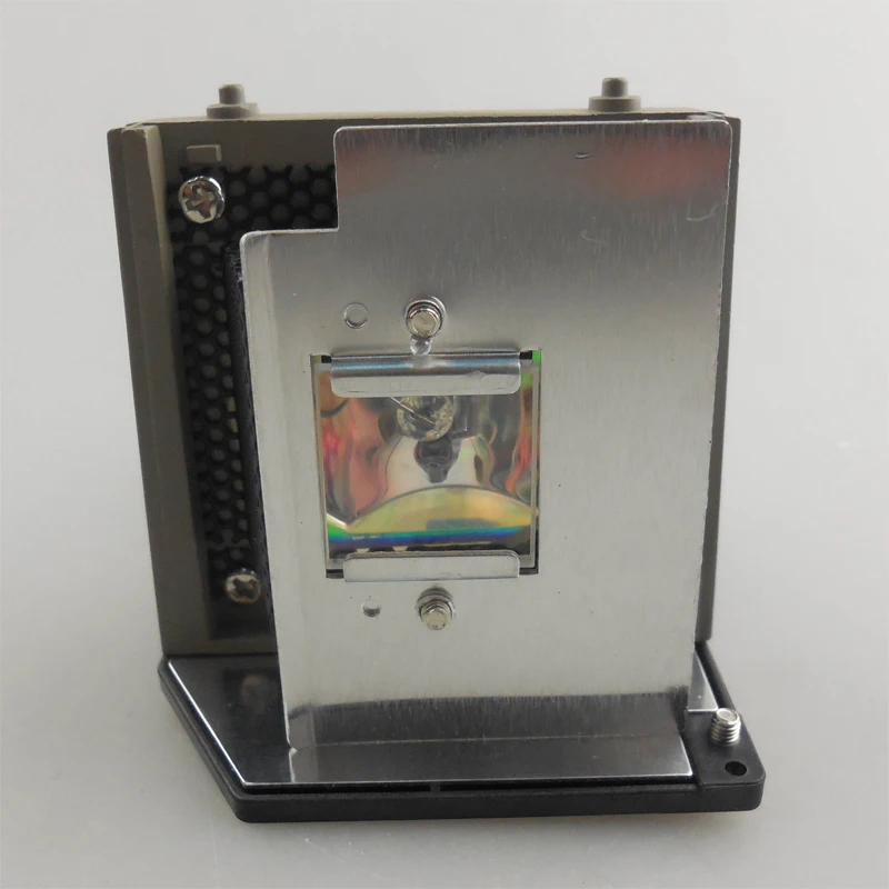 Замена лампы проектора TLPLW3 для TOSHIBA TDP-T80/TDP-T90/TDP-T91/TDP-T98/TDP-TW90/TDP-TW91/TDP-T90U/TDP-T91U/TDP-T98U
Замена лампы проектора TLPLW3 для TOSHIBA TDP-T80/TDP-T90/TDP-T91/TDP-T98/TDP-TW90/TDP-TW91/TDP-T90U/TDP-T91U/TDP-T98U