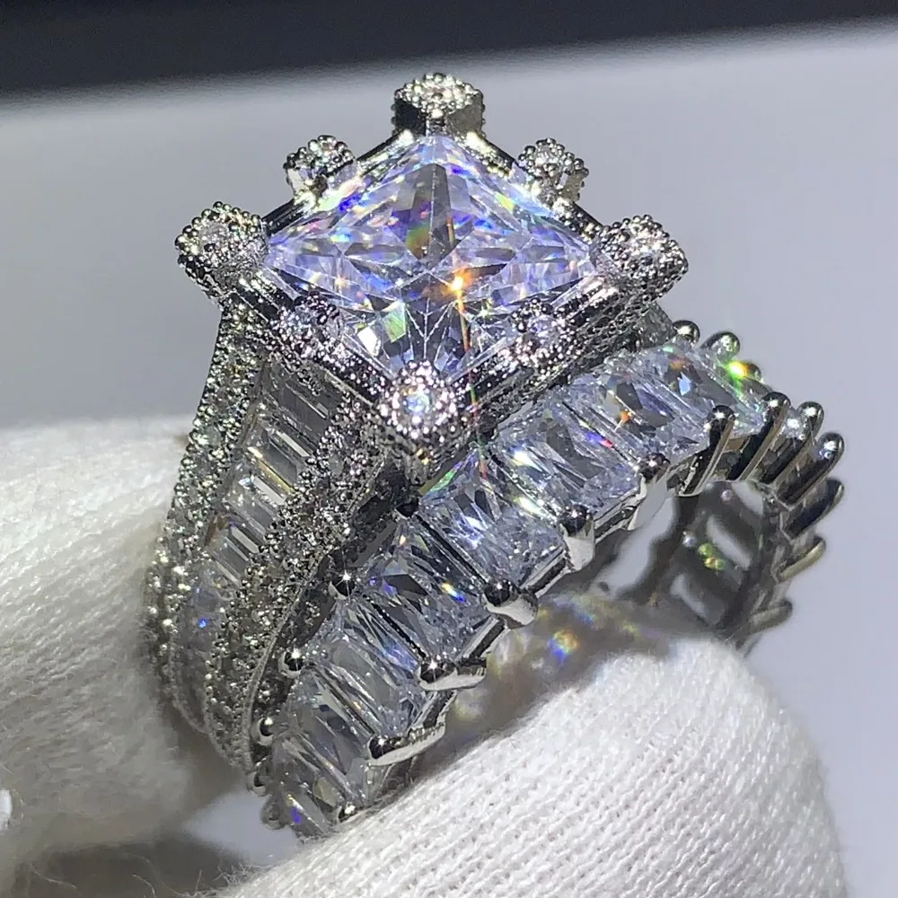 Choucong Brand New 2019 Hot Sale Vintage Jewelry 925 Sterling Silver Princess 5A CZ Diamond Zircon Women Wedding Bridal Ring Set
Choucong Brand New 2019 Hot Sale Vintage Jewelry 925 Sterling Silver Princess 5A CZ Diamond Zircon Women Wedding Bridal Ring Set