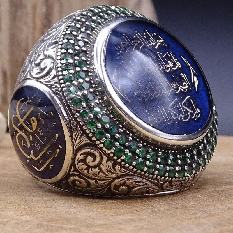 HipHop Big Blue Resin Stone Ring Carving Championship Ring For Men Punk Jewelry Accessories Cool Men Ring L3X806
HipHop Big Blue Resin Stone Ring Carving Championship Ring For Men Punk Jewelry Accessories Cool Men Ring L3X806