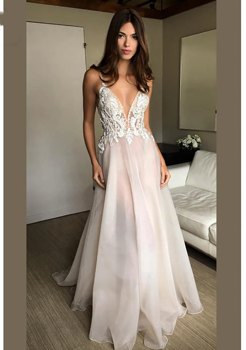 2019 Appliques Organza Evening Dress Elegant Formal Dress Backless Gown Simple Evening Dresses Long Vestidos De Festa
2019 Appliques Organza Evening Dress Elegant Formal Dress Backless Gown Simple Evening Dresses Long Vestidos De Festa