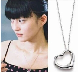 European and American fashion jewelry hollow peach heart pendant necklace for women jewelry wholesale
European and American fashion jewelry hollow peach heart pendant necklace for women jewelry wholesale
