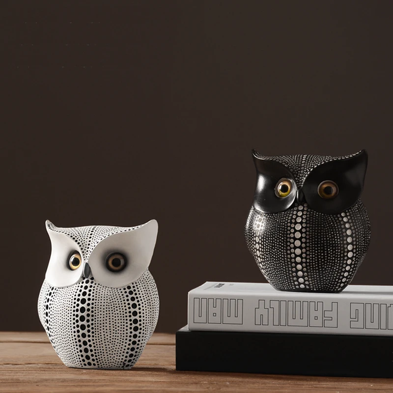 Brief Black White Sculpture Personality Art Owl Resin Statue Decorative Desktop Small Ornaments Home Decoration Accessories
Brief Black White Sculpture Personality Art Owl Resin Statue Decorative Desktop Small Ornaments Home Decoration Accessories