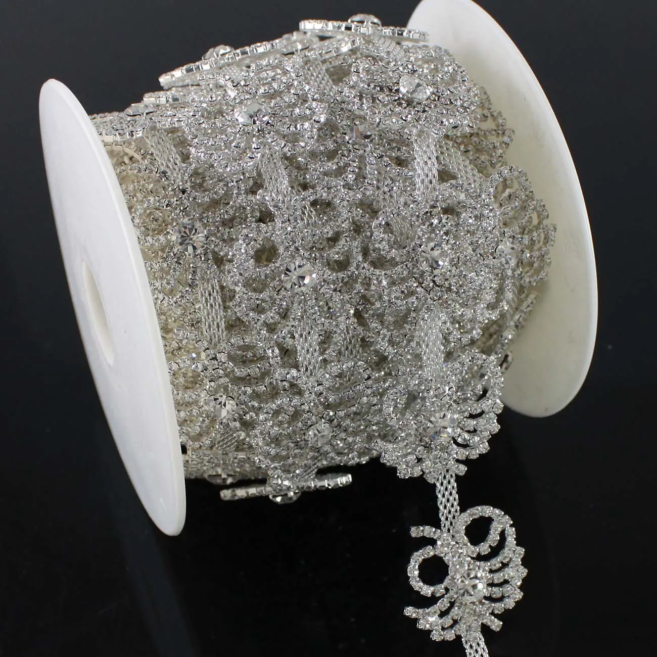 10Yards Rhinestones Trim For Decoration Use Hot Transfer Rhinestone Chain Trimmings Crystal Chain
10Yards Rhinestones Trim For Decoration Use Hot Transfer Rhinestone Chain Trimmings Crystal Chain