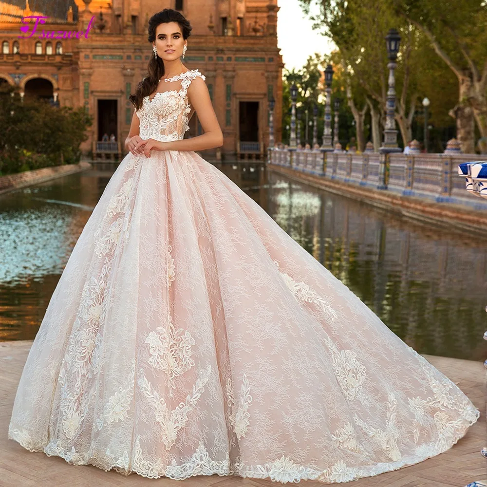 Fsuzwel New Arrival Scoop Neck Appliques A-Line Wedding Dresses 2022 Luxury Pearls Flowers Lace Princess Bridal Gown Plus Size
Fsuzwel New Arrival Scoop Neck Appliques A-Line Wedding Dresses 2022 Luxury Pearls Flowers Lace Princess Bridal Gown Plus Size