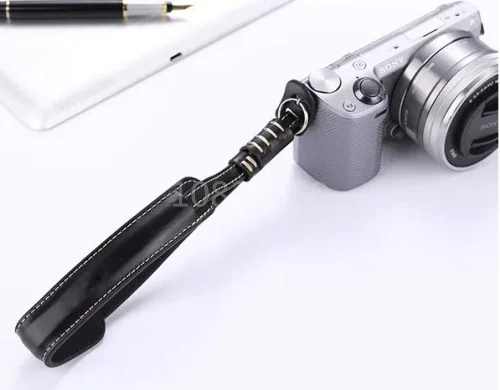 Micro single Camera Leather Hand Grip Wrist Strap Plate Suitable bag For SONY NEX-6L A6000 A6300 A6500 RX10 RX1 A7 A7R RX100 II
Micro single Camera Leather Hand Grip Wrist Strap Plate Suitable bag For SONY NEX-6L A6000 A6300 A6500 RX10 RX1 A7 A7R RX100 II