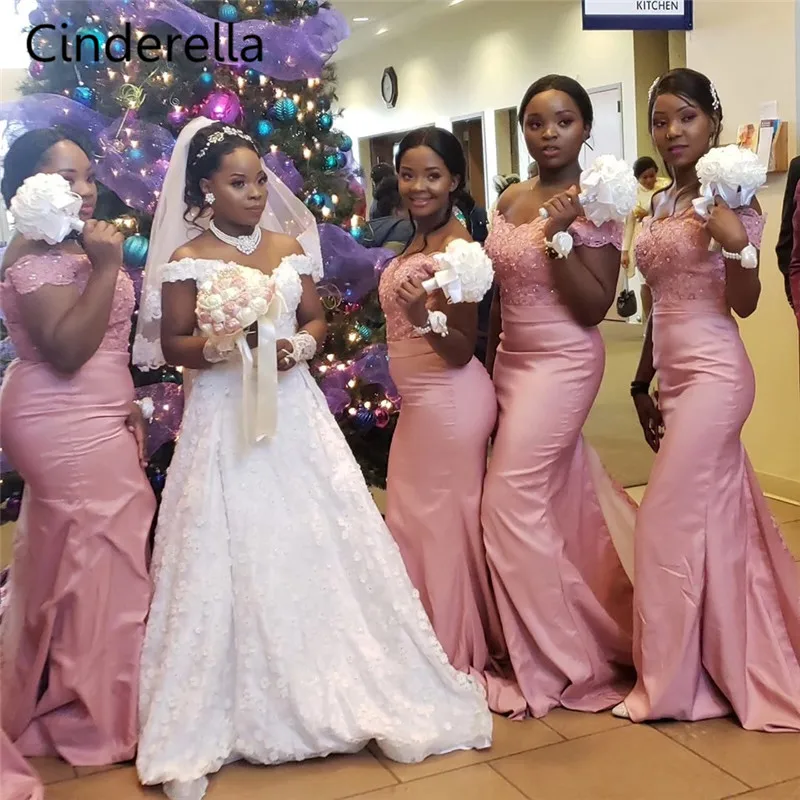 Cinderella African Off The Shoulder Sweep Train Lace Applique Elastic Satin Mermaid Bridesmaid Dresses Wedding Party Dresses
Cinderella African Off The Shoulder Sweep Train Lace Applique Elastic Satin Mermaid Bridesmaid Dresses Wedding Party Dresses