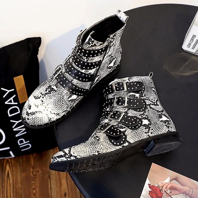 NEW women ankle boots winter warm plush autumn zip round toe fashion shoes Casual Handmade riding female Snakeskin grain boots
NEW women ankle boots winter warm plush autumn zip round toe fashion shoes Casual Handmade riding female Snakeskin grain boots