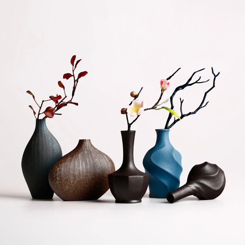 Classic Modern Ceramic Vase for Wedding Decoration Home Decor Living Room Decoration Porcelain Vase Mini ceramic vases
Classic Modern Ceramic Vase for Wedding Decoration Home Decor Living Room Decoration Porcelain Vase Mini ceramic vases