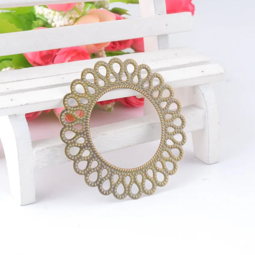 Free shipping Retail 5Pcs Silver Tone Filigree Wraps Round Connectors Metal Crafts Gift Decoration DIY Findings 5.7x3.2cm F0333
Free shipping Retail 5Pcs Silver Tone Filigree Wraps Round Connectors Metal Crafts Gift Decoration DIY Findings 5.7x3.2cm F0333
