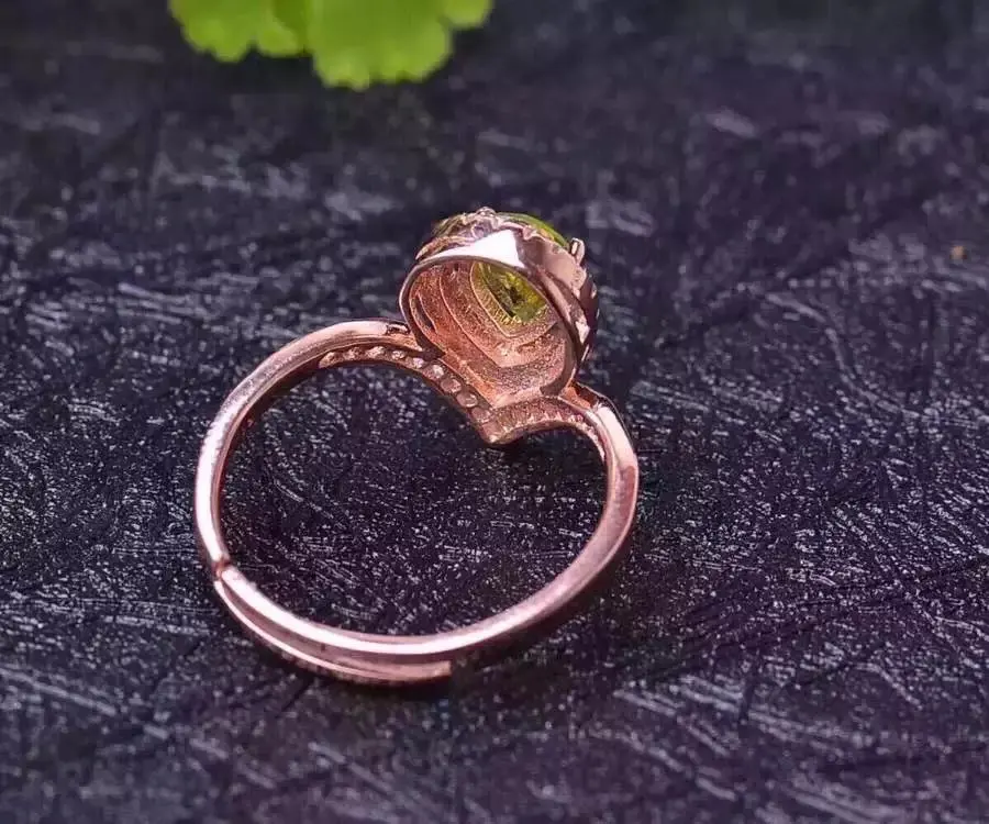 classic green Peridot gemstone Ring silver ring ornament fine jewelry natural gem birthday party gift free shipping heart shape
classic green Peridot gemstone Ring silver ring ornament fine jewelry natural gem birthday party gift free shipping heart shape