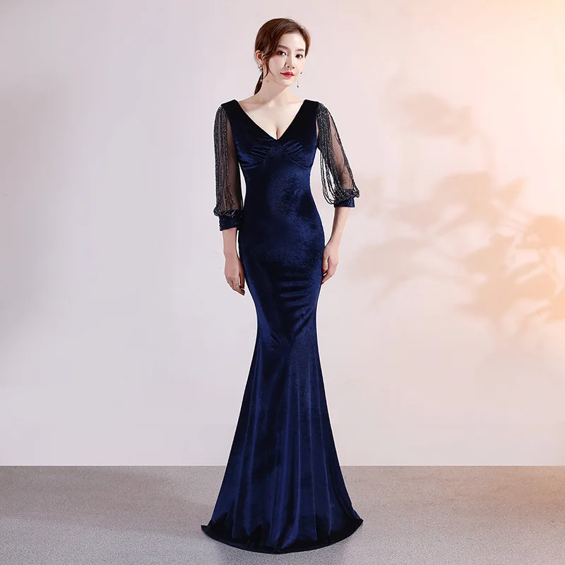 Blue Velvet With Crystal Beads Three Quarter Sleeves V Neck Formal Celebrity Dresses Woman Party Night Club Wear Elegant Dress
Blue Velvet With Crystal Beads Three Quarter Sleeves V Neck Formal Celebrity Dresses Woman Party Night Club Wear Elegant Dress