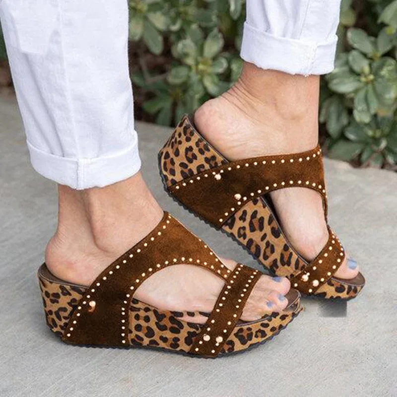 Large Size 35-43 Light Bottom Set Diamond Sandals Wild Leopard One-piece Dress Female Sandals
Large Size 35-43 Light Bottom Set Diamond Sandals Wild Leopard One-piece Dress Female Sandals